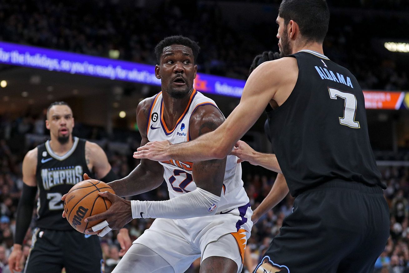 Phoenix Suns v Memphis Grizzlies