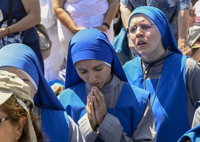 A glimpse off Dodger fans during this off-season where they hoped for the team to sign some good relief options. Their prayers were heard when the Dodgers announced the signing of Shelby Miller.