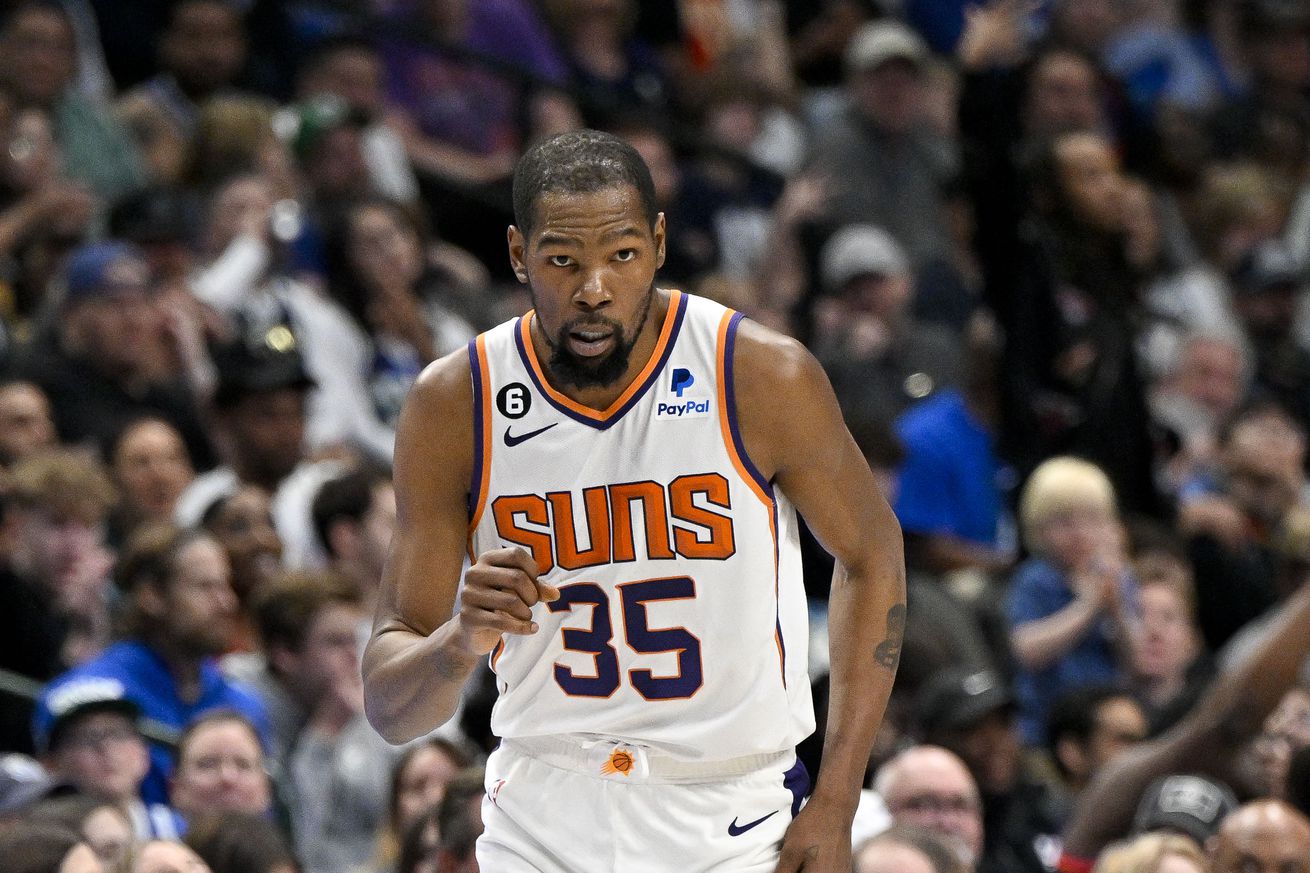 NBA: Phoenix Suns at Dallas Mavericks