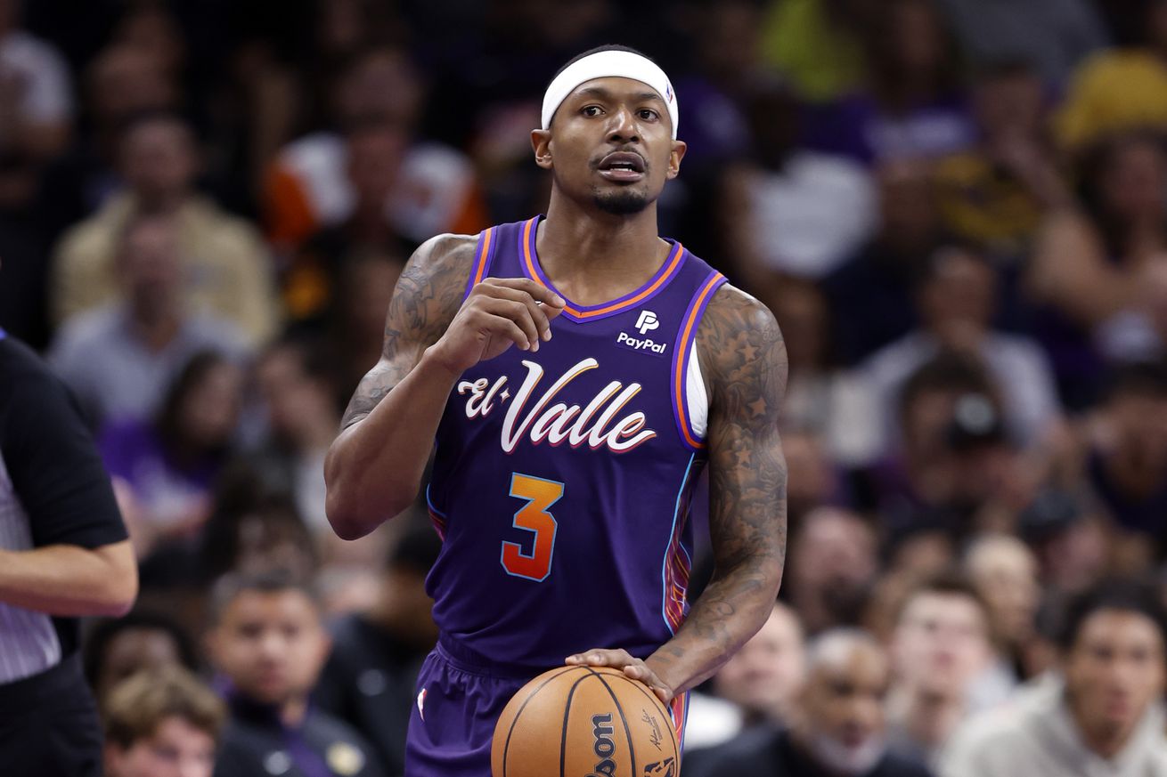 Los Angeles Lakers v Phoenix Suns