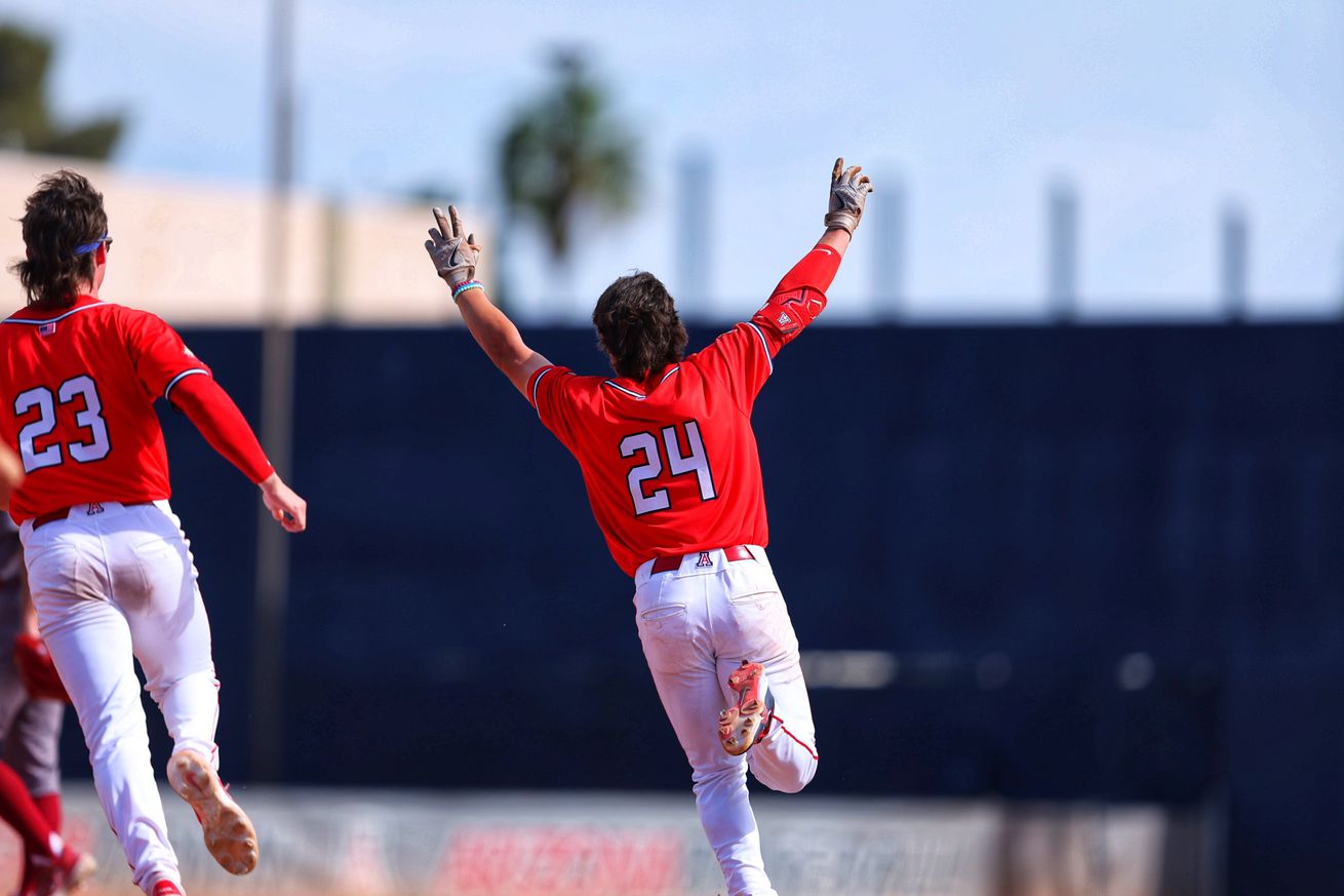 https://twitter.com/ArizonaBaseball/status/1782183055387689102/photo/1