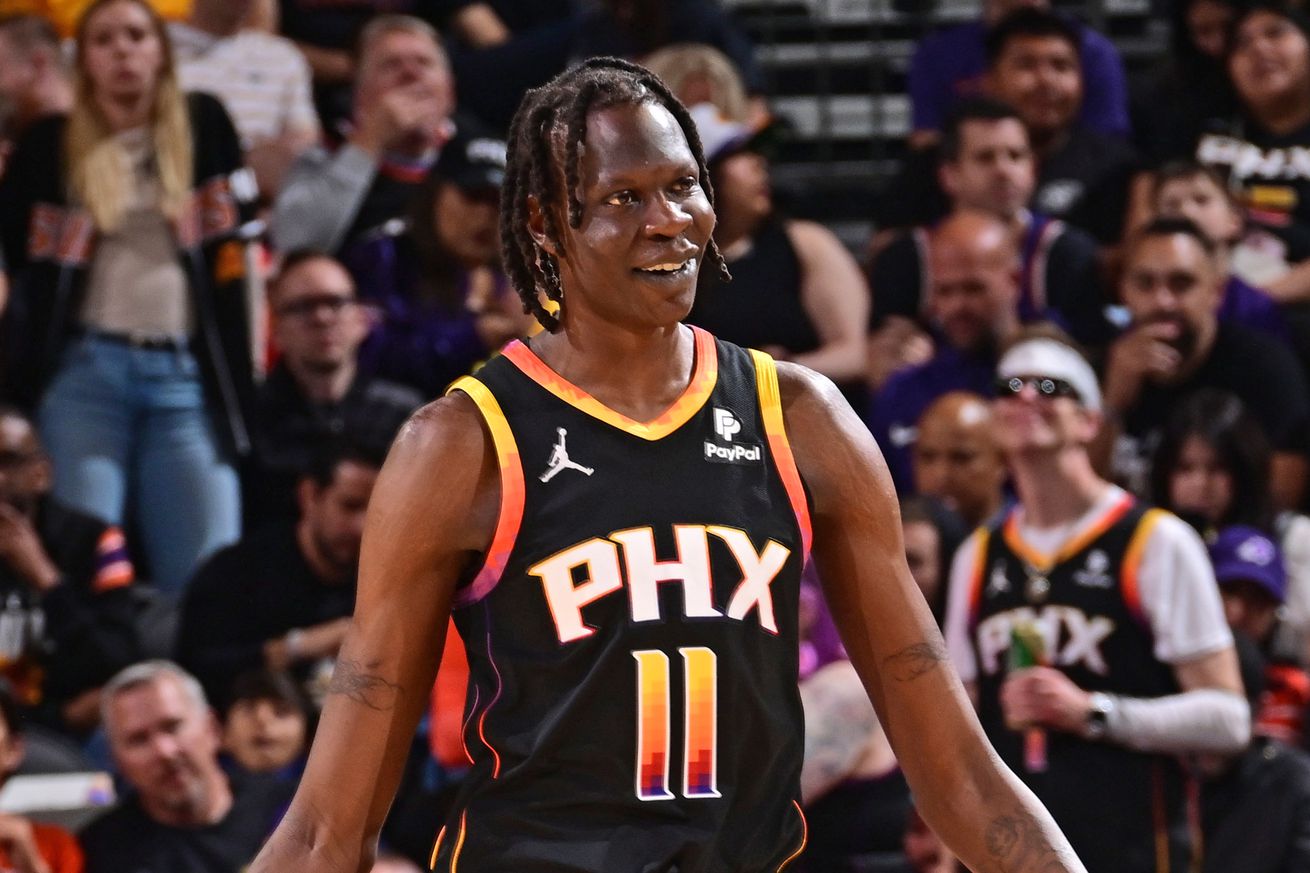 Cleveland Cavaliers v Phoenix Suns