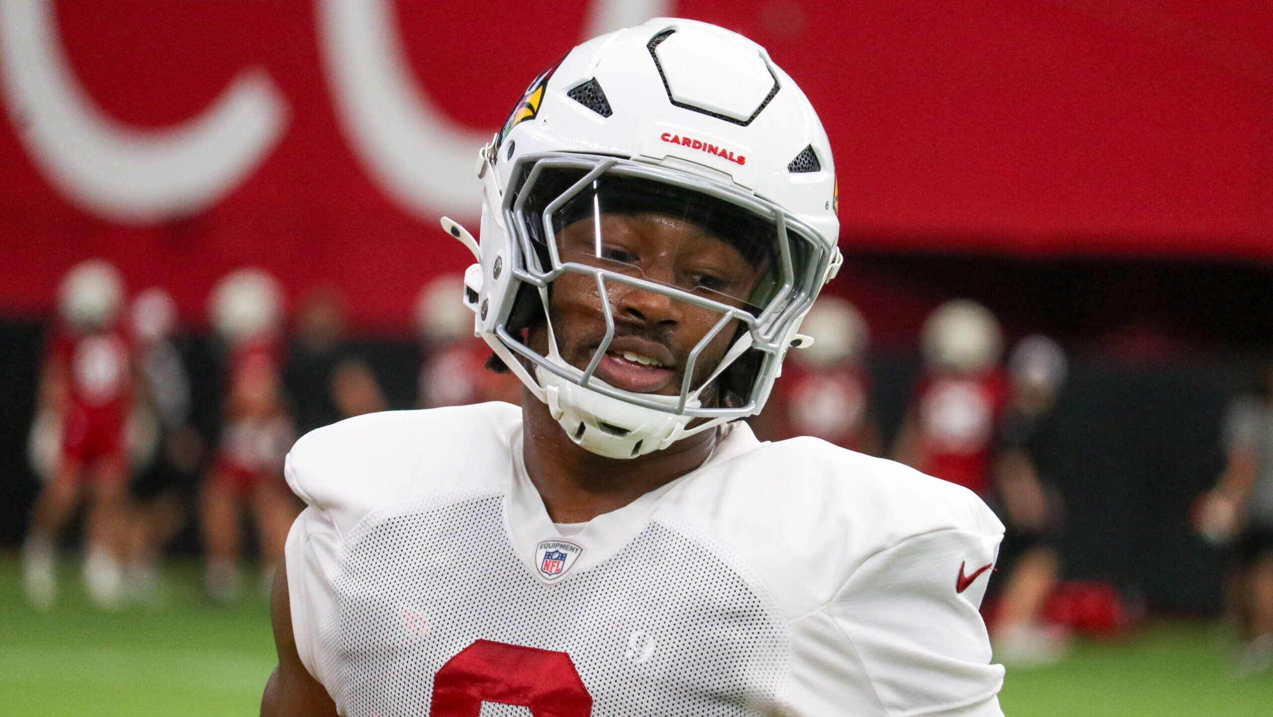 Cardinals' BJ Ojulari done for year with reported torn ACL suffered at training camp