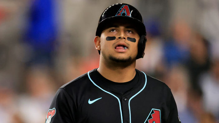 Diamondbacks' Gabriel Moreno exits game, limps off field vs. Brewers