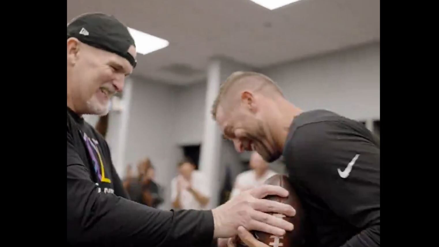 Commanders made sure Kliff Kingsbury got a game ball after win over Cardinals