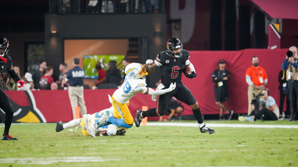 Cardinals find identity and winning blueprint vs. Chargers