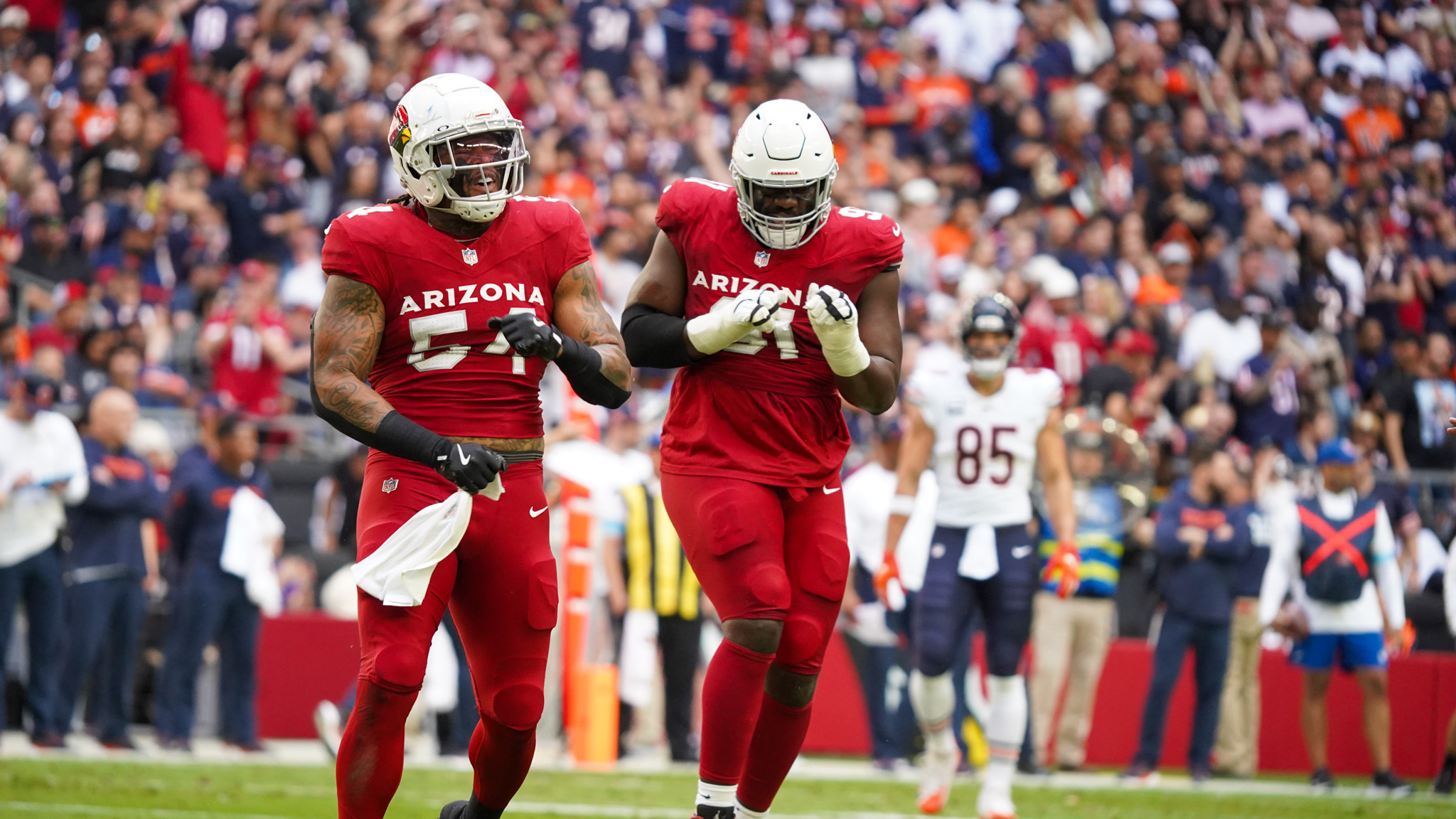 Cardinals defense keeps Bears from end zone, posts season-high sack total