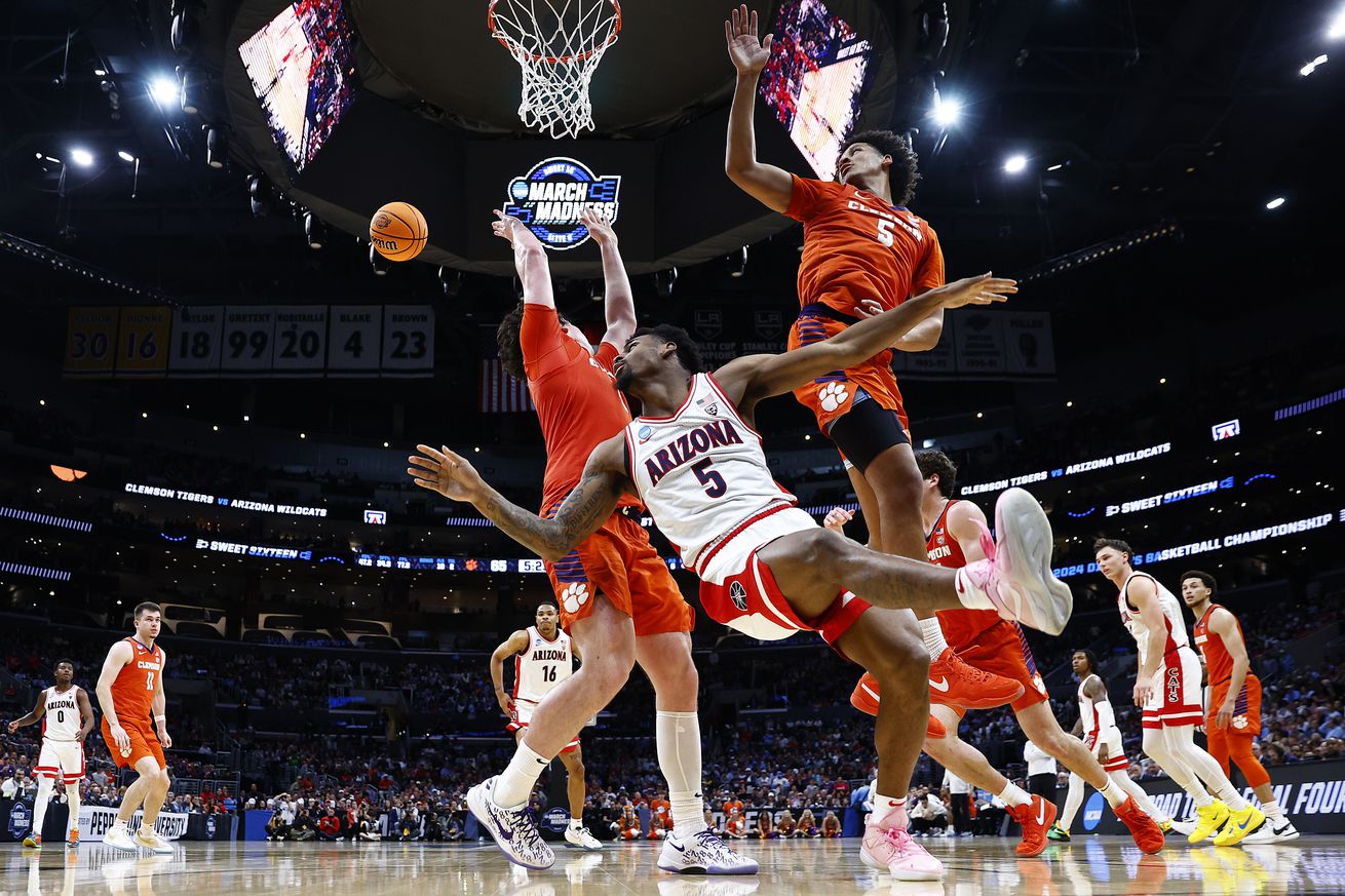 arizona-wildcats-mens-college-basketball-ncaa-tournament-tommy-lloyd-houston-princeton-clemson-2025
