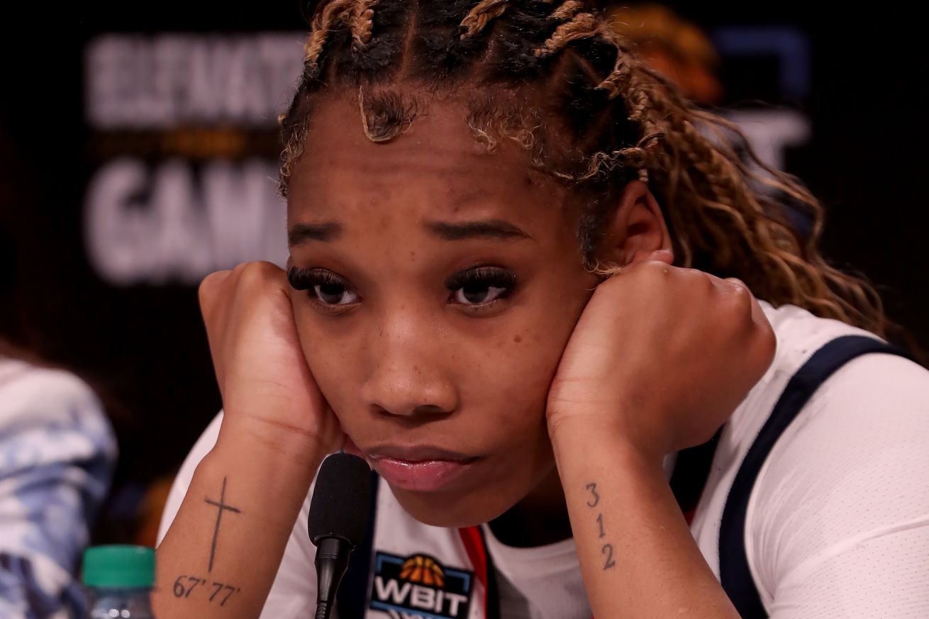 arizona-wildcats-womens-basketball-ncaa-transfer-portal-skylar-jones-katarina-knezevic-2025