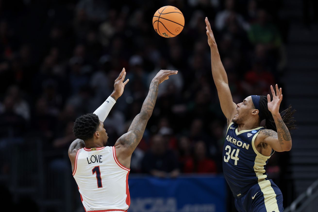 arizona-wildcats-mens-basketball-ncaa-tournament-shooting-oregon-ducks-washington-gonzaga-seattle