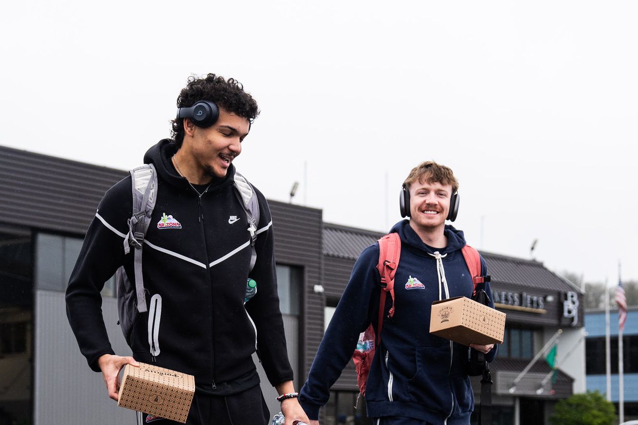 arizona-wildcats-mens-basketball-ncaa-tournament-travel-seattle-newark-duke-blue-devils-sweet16