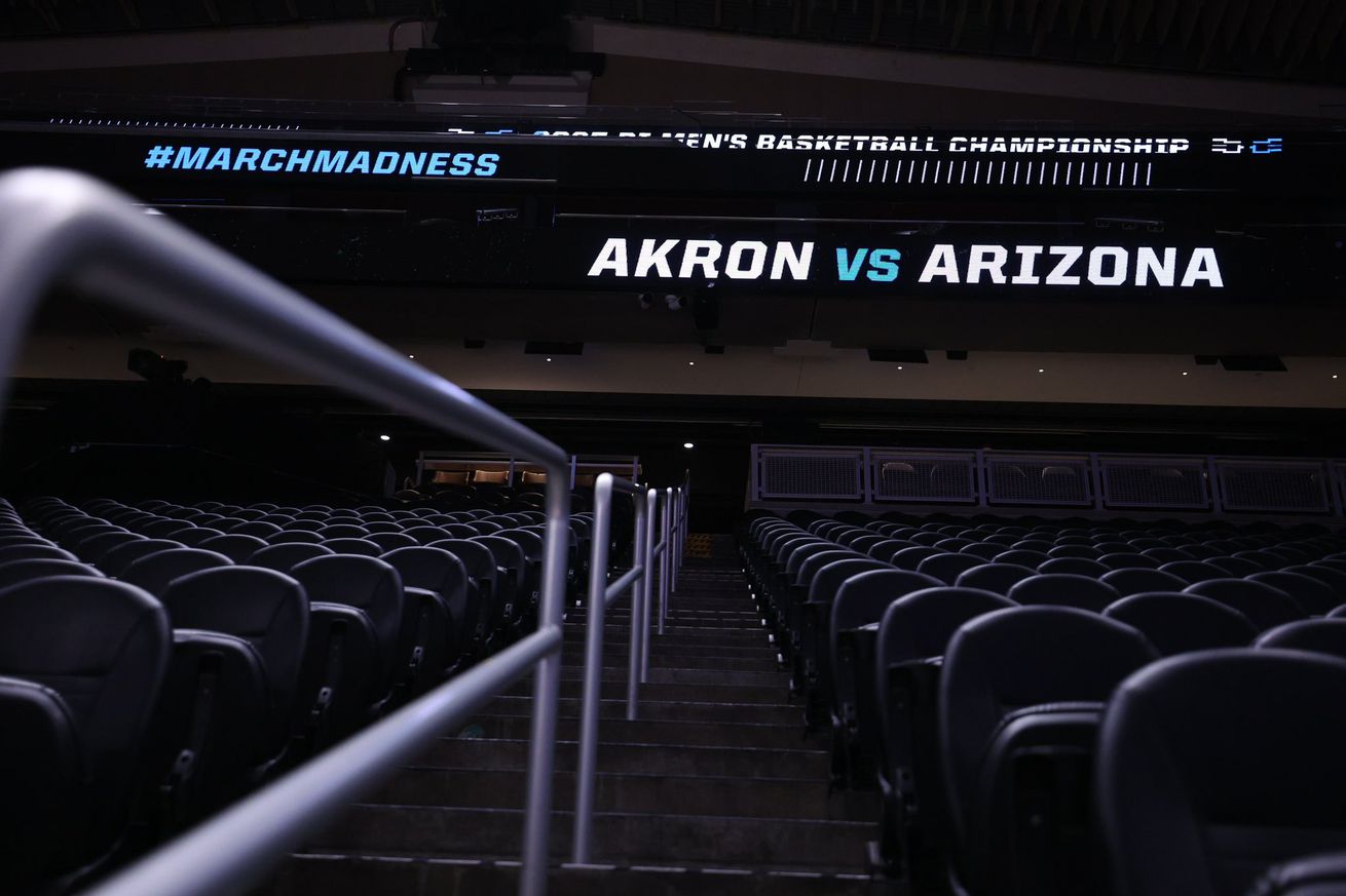 arizona-wildcats-basketball-akron-zipa-game-thread-chat-live-stats-updates-ncaa-tournament-seattle