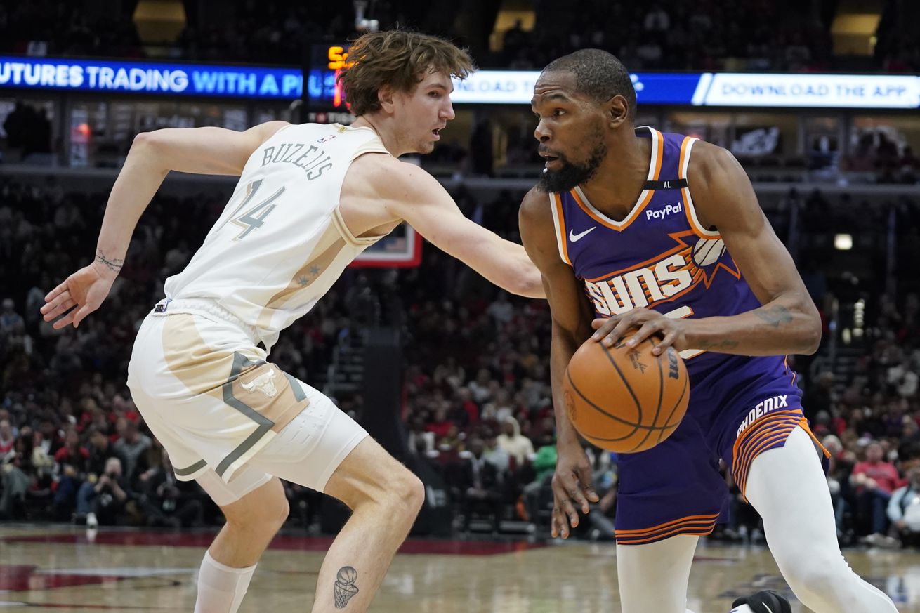 NBA: Phoenix Suns at Chicago Bulls