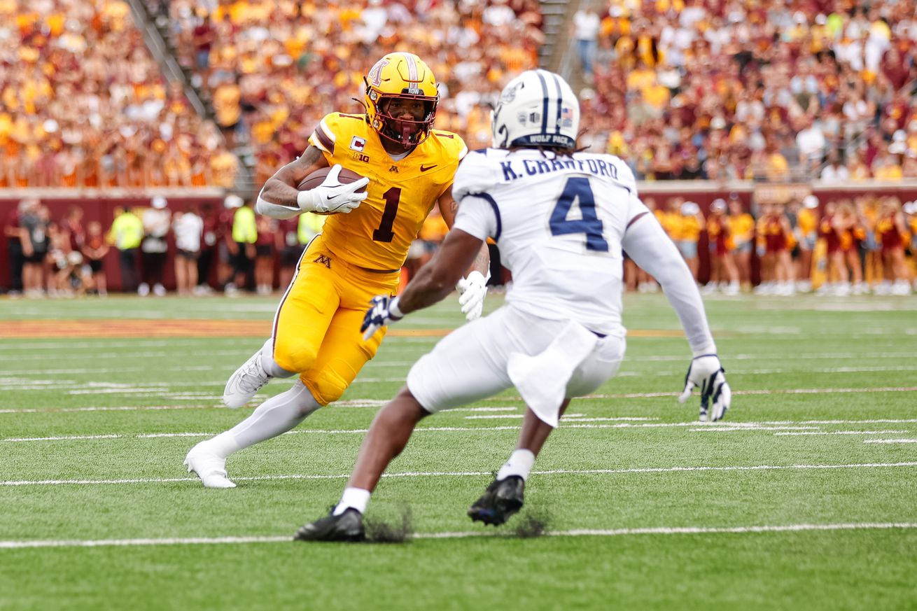 COLLEGE FOOTBALL: SEP 14 Nevada at Minnesota