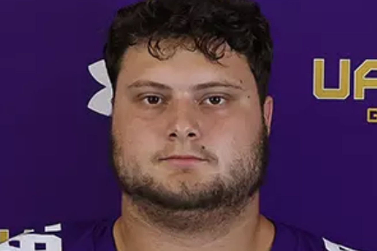 arizona-wildcats-football-chance-roberts-ncaa-transfer-portal-albany-great-danes-lineman-recruiting