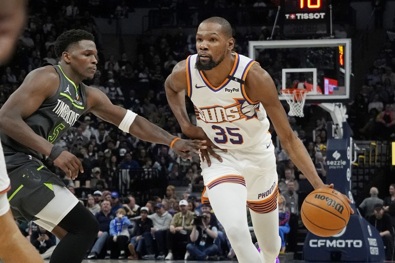 NBA: Phoenix Suns at Minnesota Timberwolves