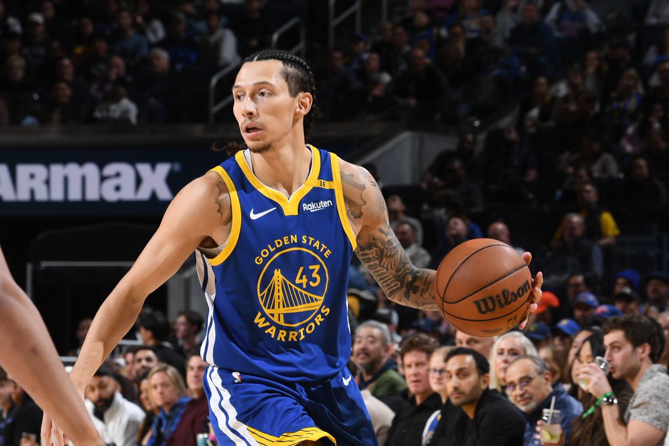 Phoenix Suns v Golden State Warriors