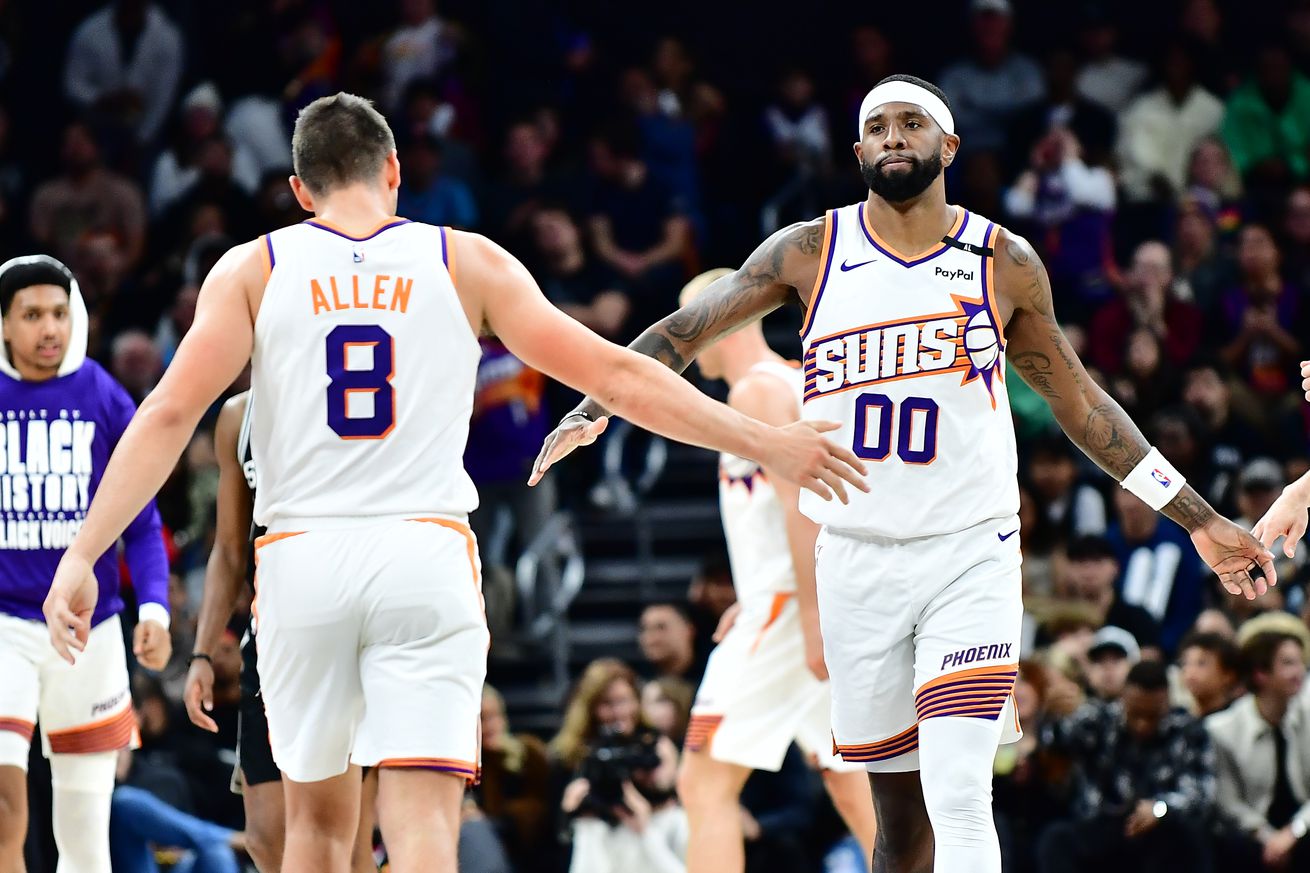 Phoenix Suns v San Antonio Spurs