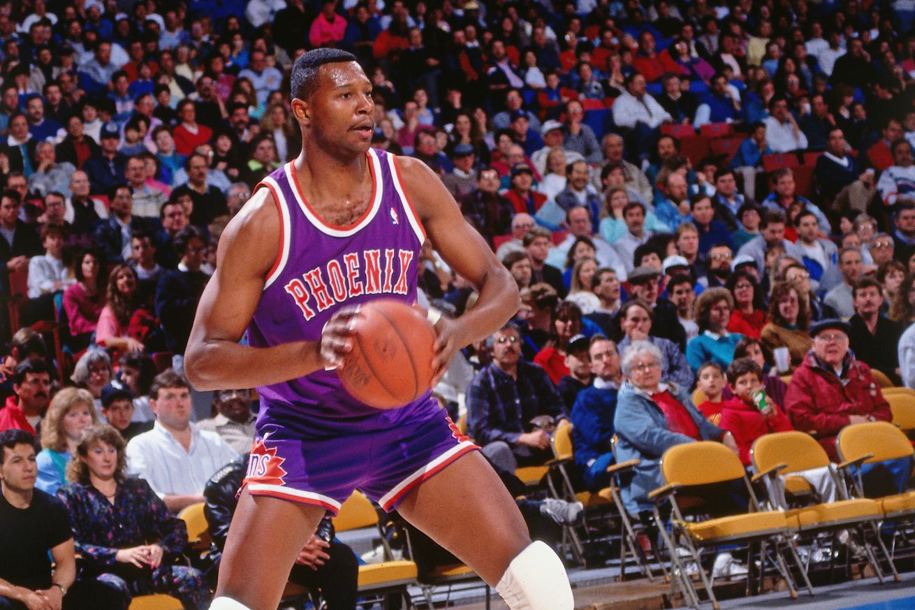 Phoenix Suns v Sacramento Kings