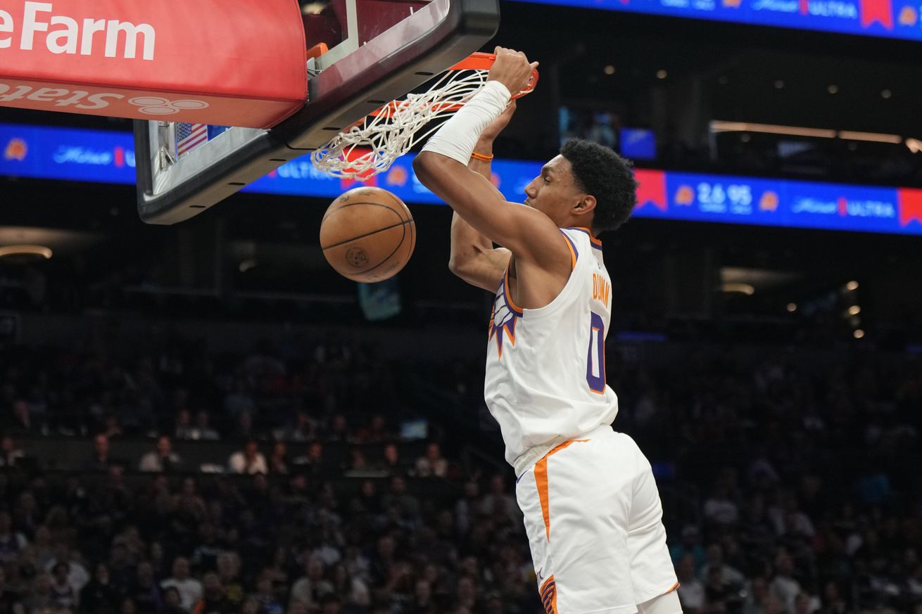 NBA: San Antonio Spurs at Phoenix Suns