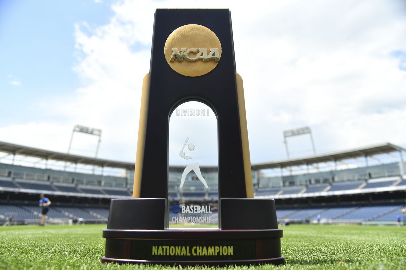 arizona-wildcats-baseball-college-world-series-tv-info-start-times-coastal-carolina-omaha-espn-2025