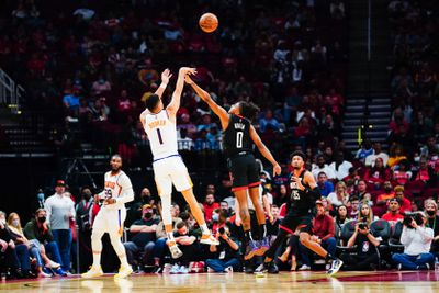 Phoenix Suns v Houston Rockets