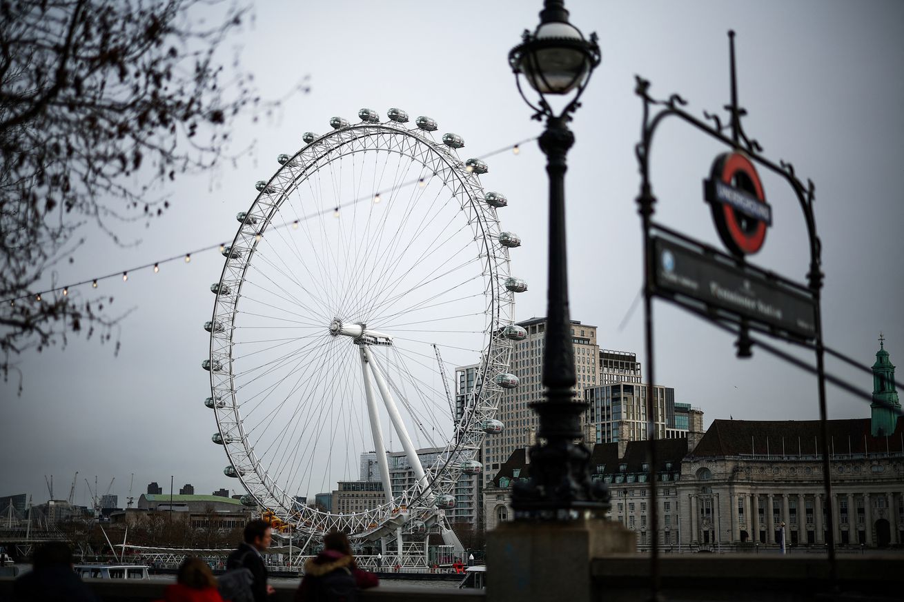 BRITAIN-ARCHITECTURE-TOURISM-LONDN EYE