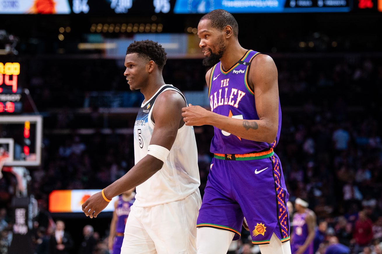 Minnesota Timberwolves v Phoenix Suns