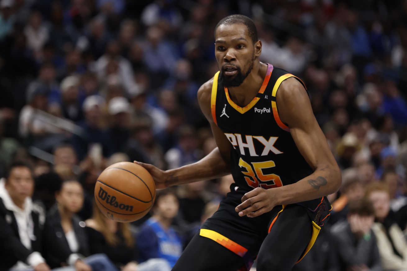 Phoenix Suns v Dallas Mavericks