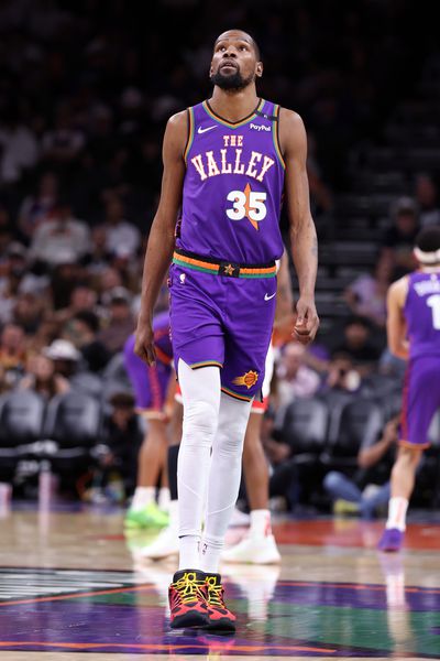 Houston Rockets v Phoenix Suns