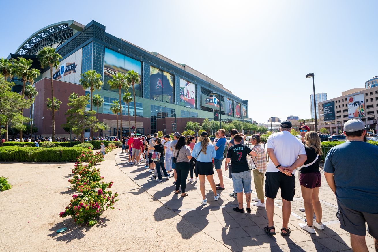 Atlanta Braves v Arizona Diamondbacks