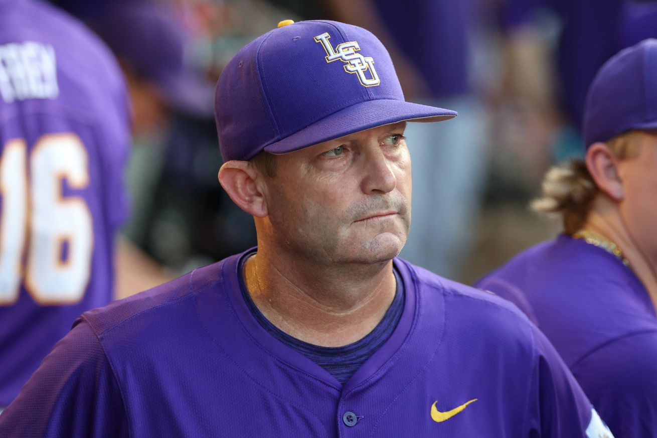 arizona-wildcats-baseball-ncaa-tournament-cws-omaha-coastal-carolina-lsu-ucla-beavers-louisville