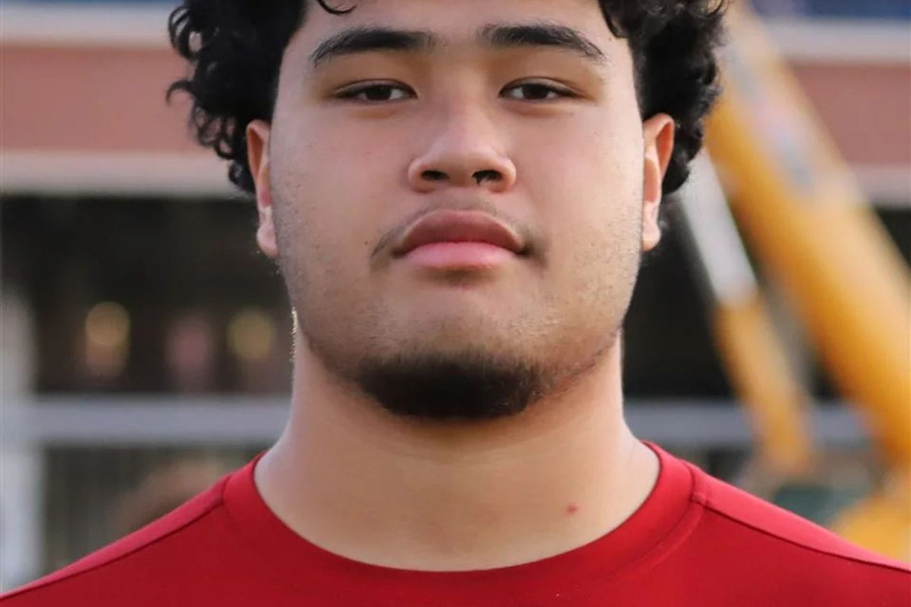 arizona-wildcats-football-recruiting-kaisi-lafitaga-commitment-lineman-American-samoa-joe-salavea