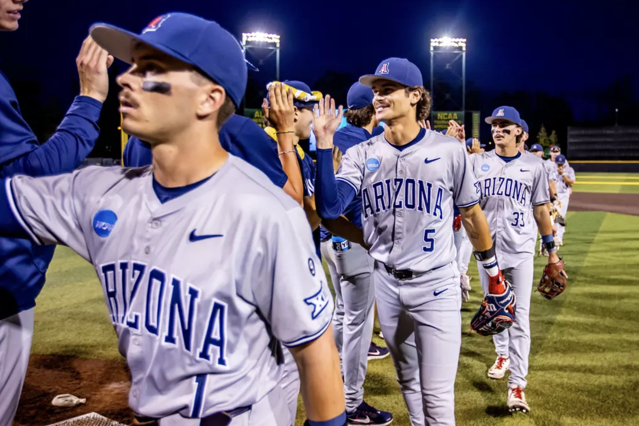 arizona-wildcats-baseball-ncaa-tournament-super-regionals-unc-tar-heels-analysis-chip-hale-2025
