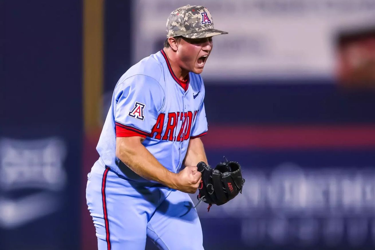arizona-wildcats-baseball-tony-pluta-ncbwa-stopper-award-closer-college-world-series-omaha-2025