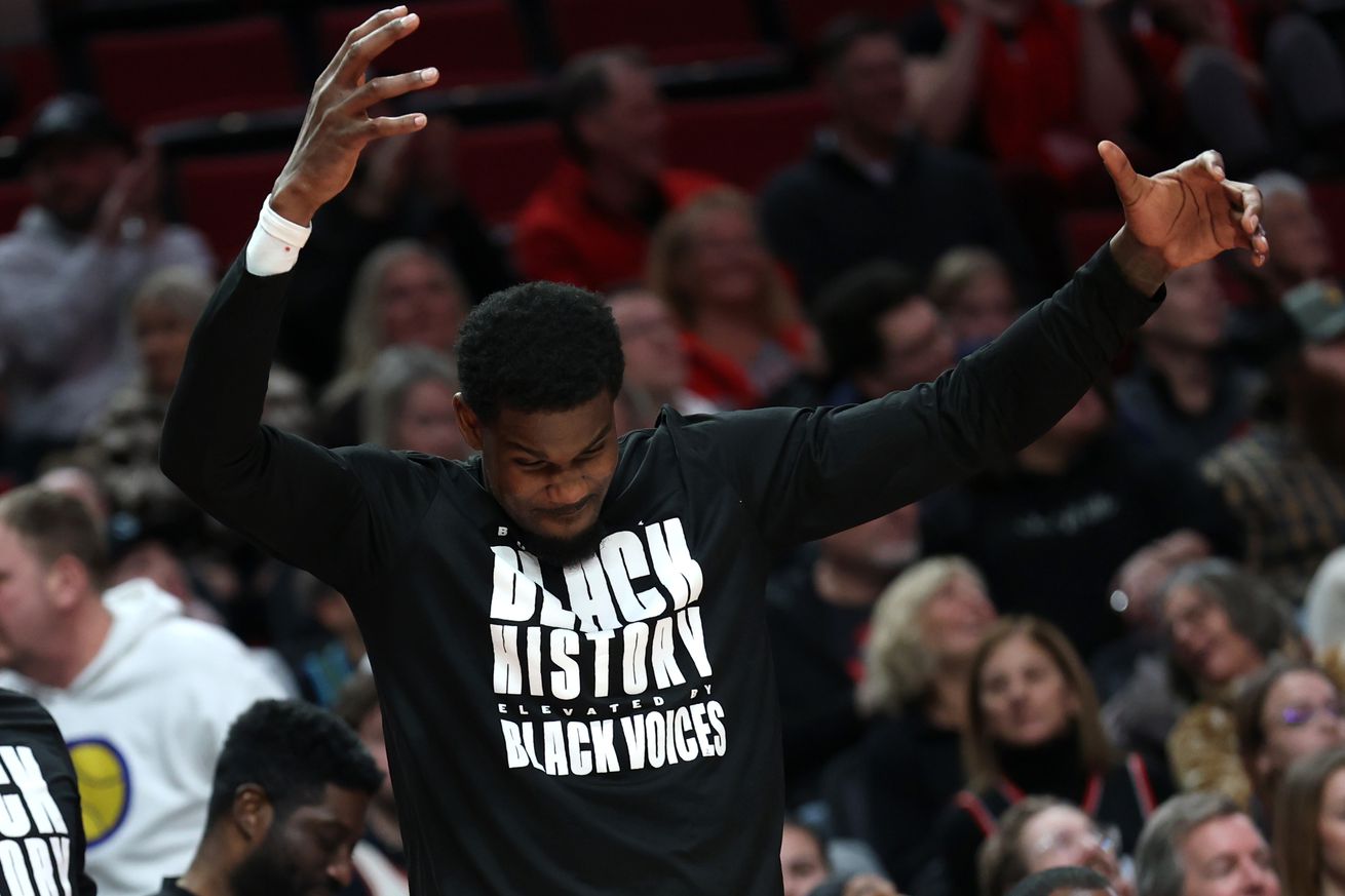 arizona-wildcats-basketball-deandre-ayton-portland-trail-blazers-contract-buyout-report-free-agent