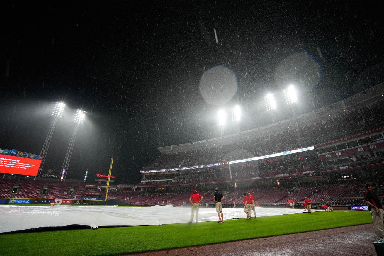 MLB: Arizona Diamondbacks at Cincinnati Reds