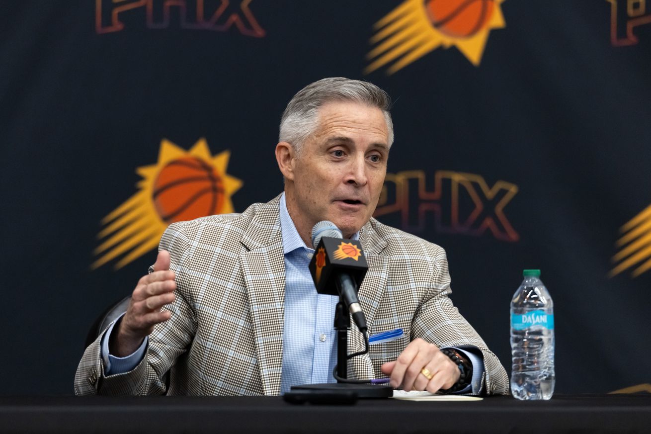 NBA: Phoenix Suns-Press Conference