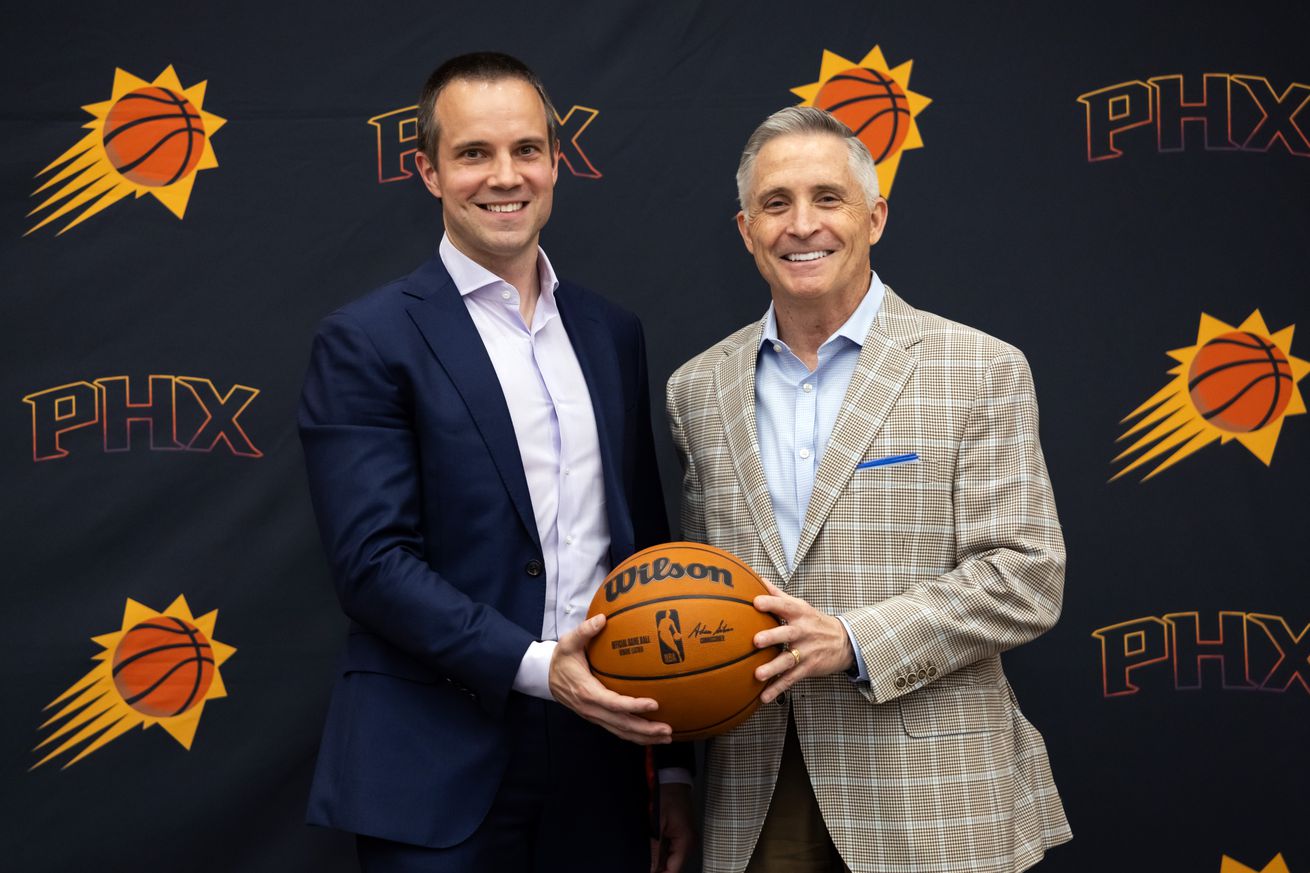 NBA: Phoenix Suns-Press Conference