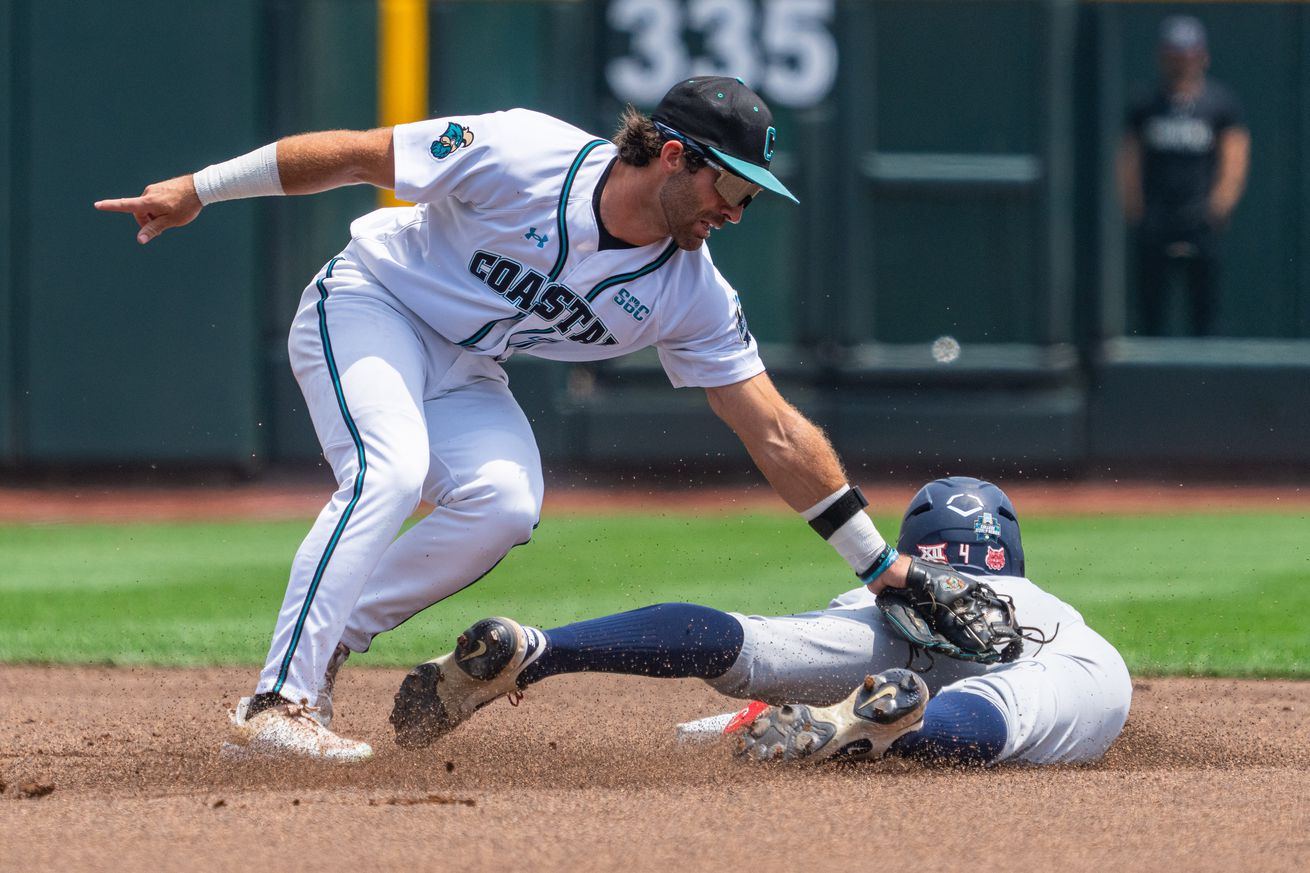 arizona-wildcats-baseball-college-world-series-recap-final-score-coastal-carolina-highlights-omaha