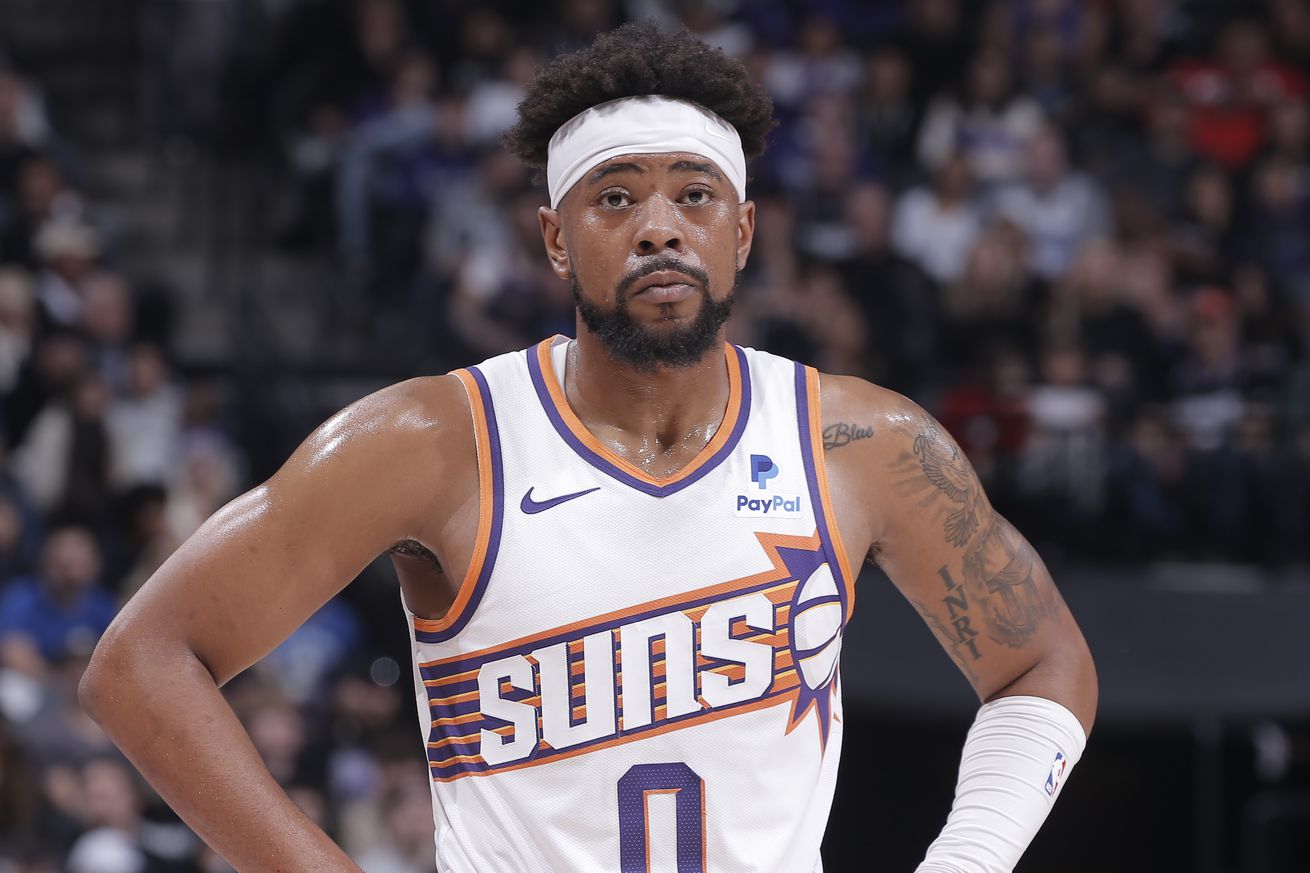 Phoenix Suns v Sacramento Kings