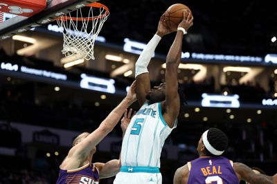 Phoenix Suns v Charlotte Hornets