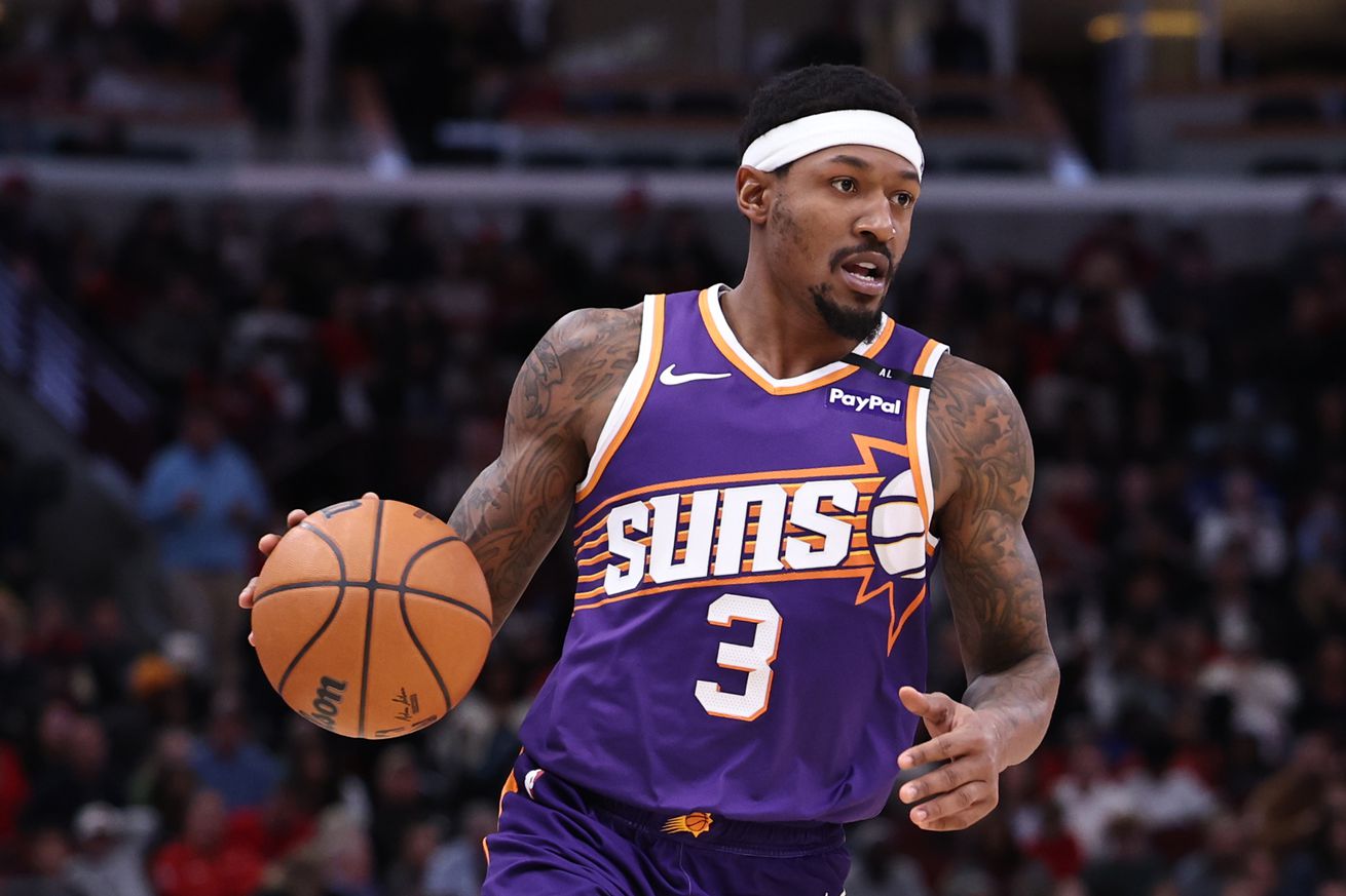 Phoenix Suns v Chicago Bulls