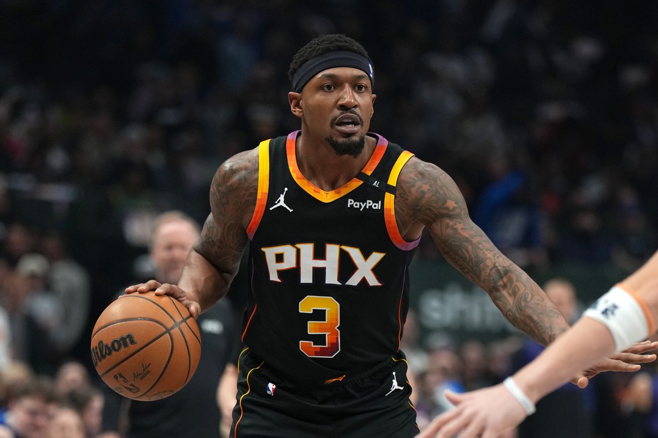 Phoenix Suns v Dallas Mavericks