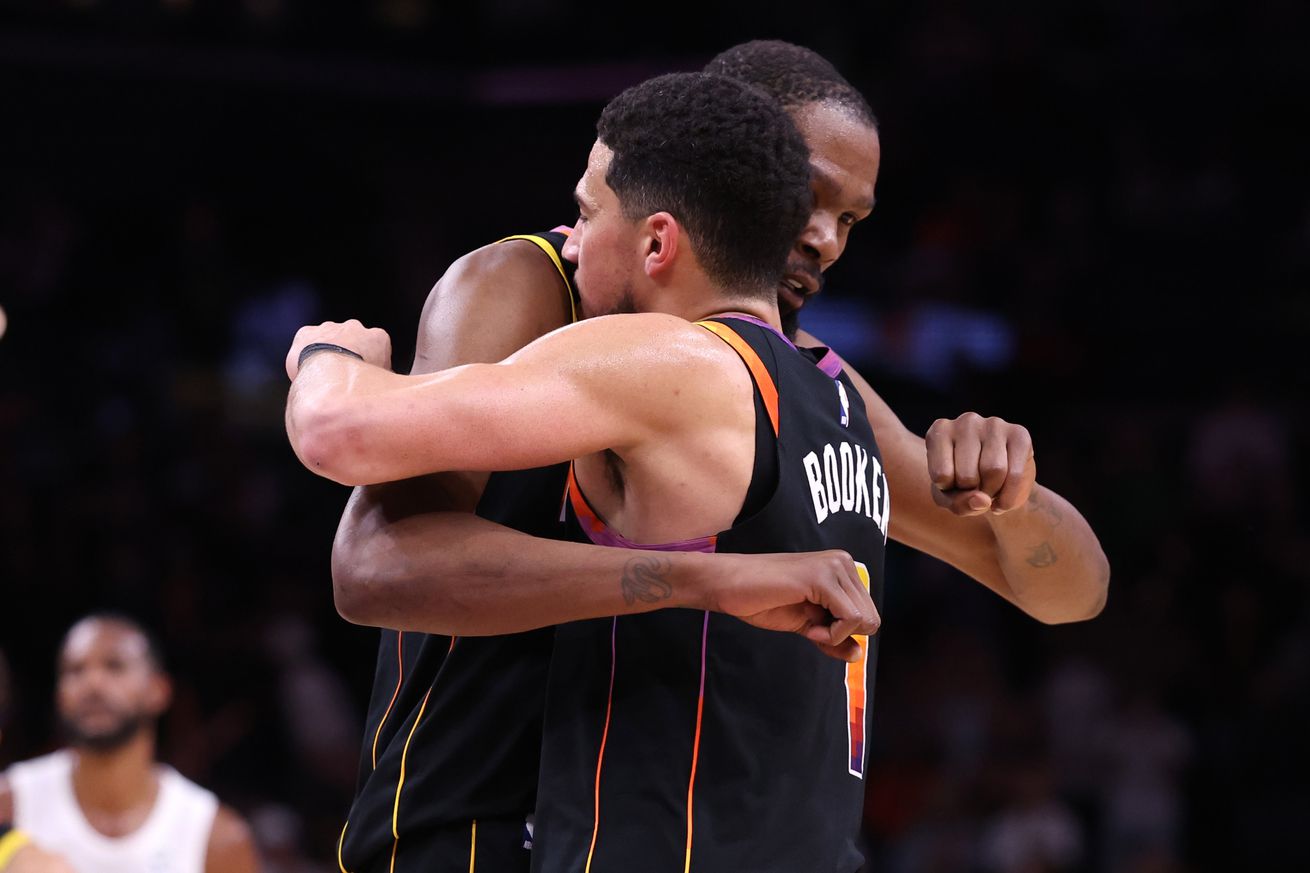 Cleveland Cavaliers v Phoenix Suns
