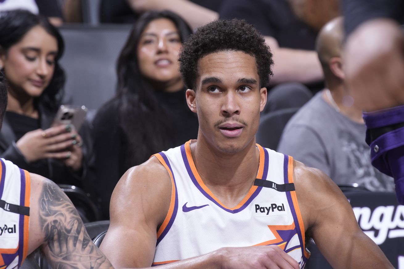 Phoenix Suns v Sacramento Kings