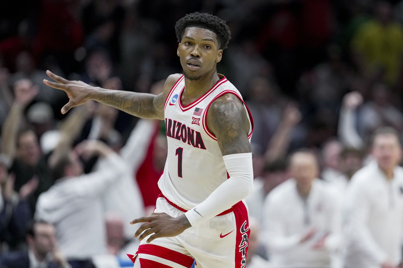 arizona-wildcats-mens-basketball-caleb-love-ring-of-honor-pac12-poy-2024-portland-trail-blazers-nba
