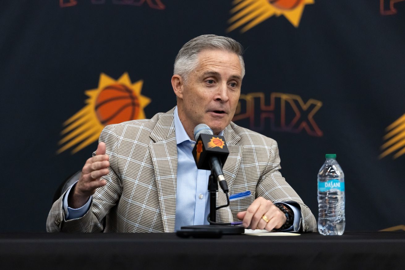 NBA: Phoenix Suns-Press Conference