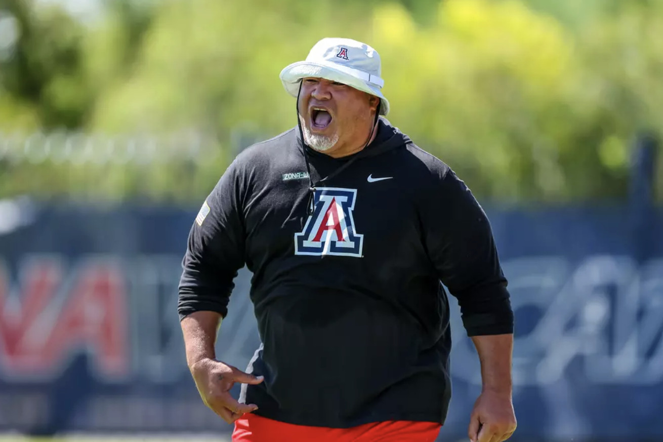 arizona-wildcats-football-defensive-line-joe-salavea-preseason-training-camp-lolesio-tre-smith-2025
